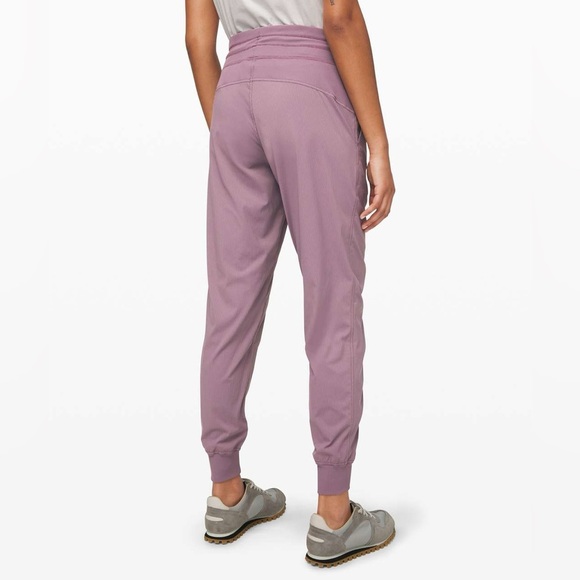 Lululemon Dance Studio Jogger Mid-Rise Frosted Mulberry Athletic Pants Size 8 - Picture 8 of 16